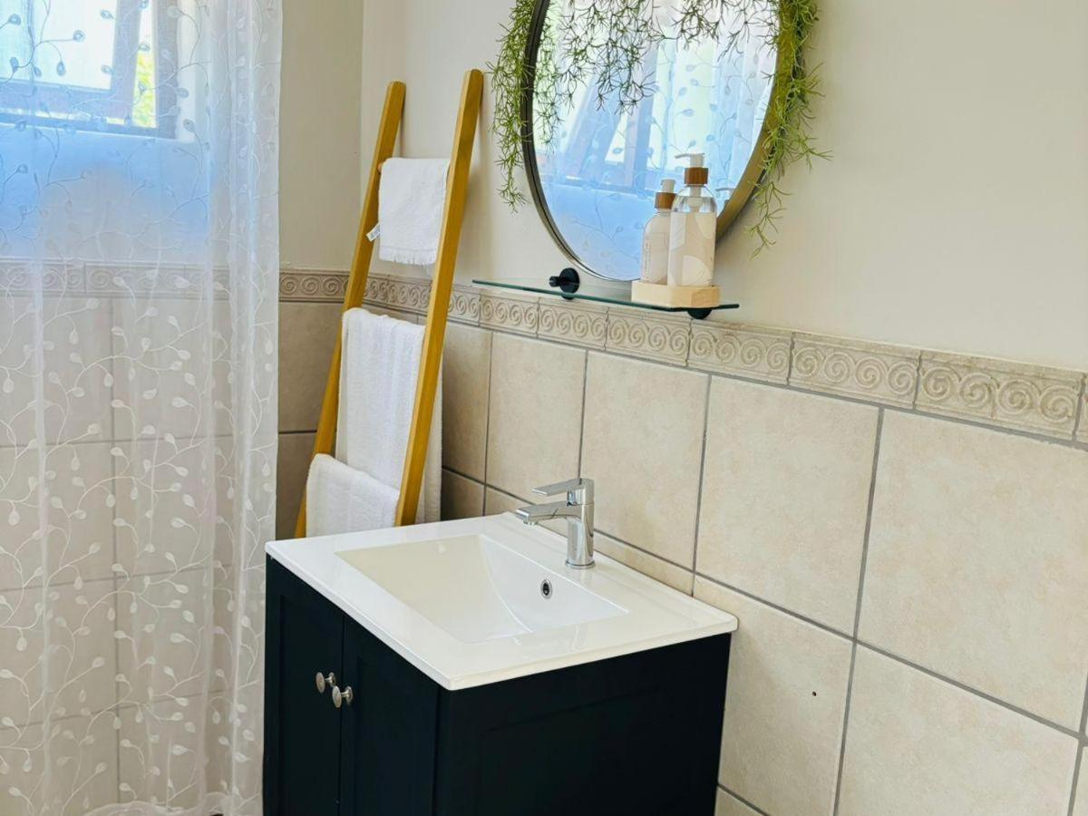 Bliss In The Bay Guesthouse Plettenberg Bay Room photo