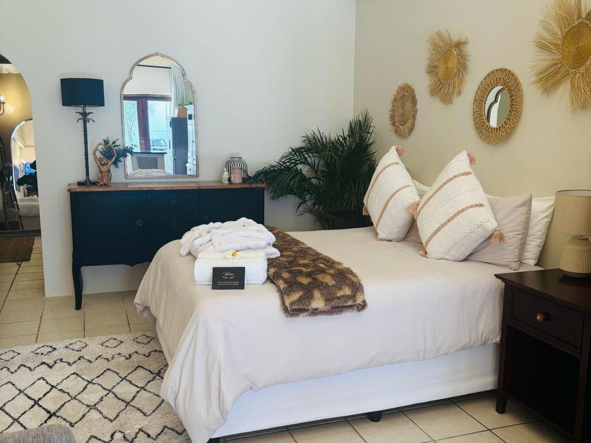 Bliss In The Bay Guesthouse Plettenberg Bay Room photo