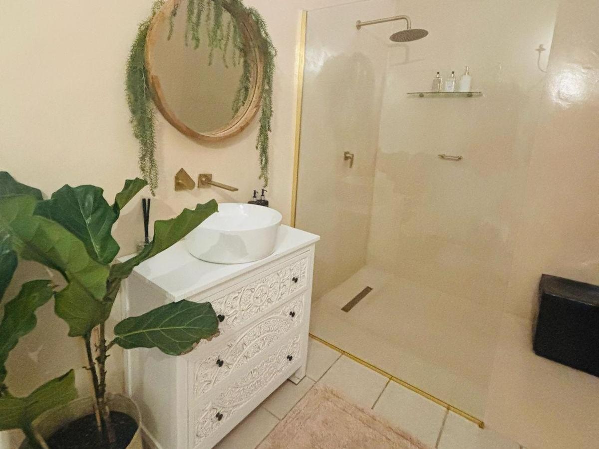 Bliss In The Bay Guesthouse Plettenberg Bay Room photo